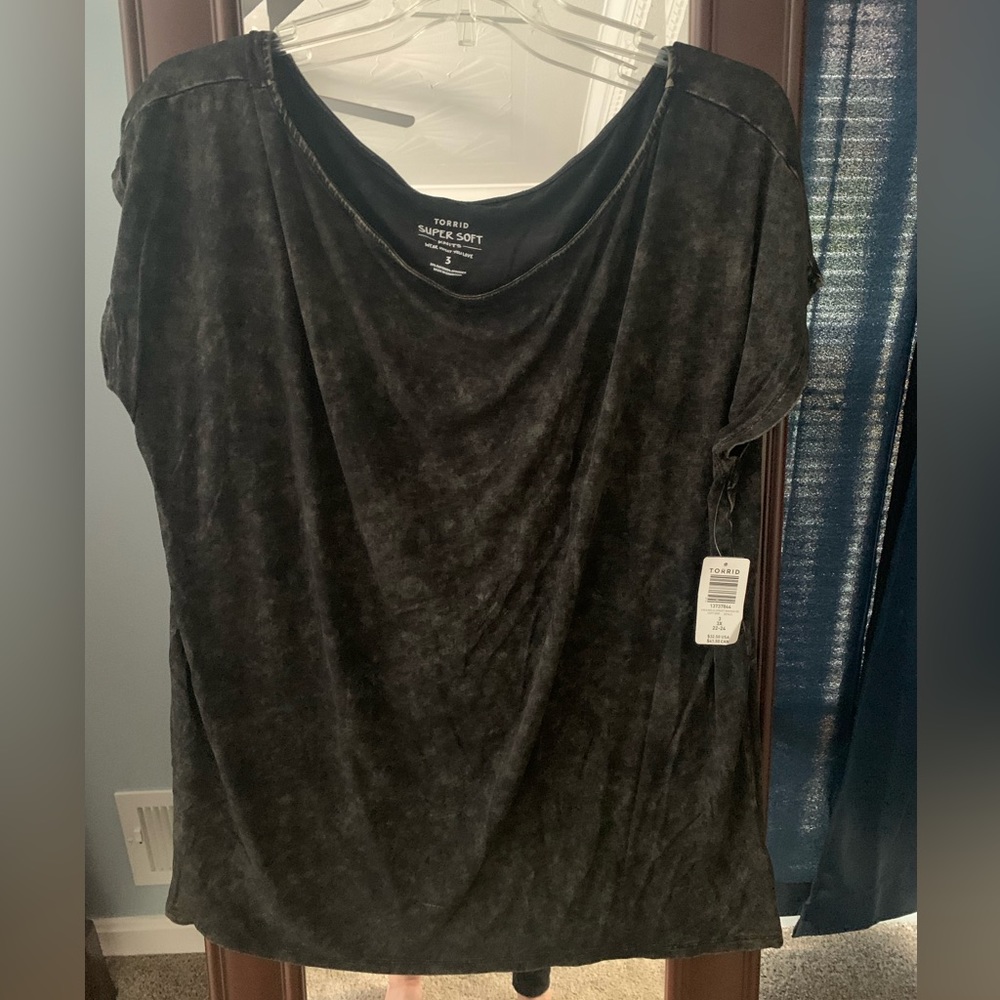 Torrid tee